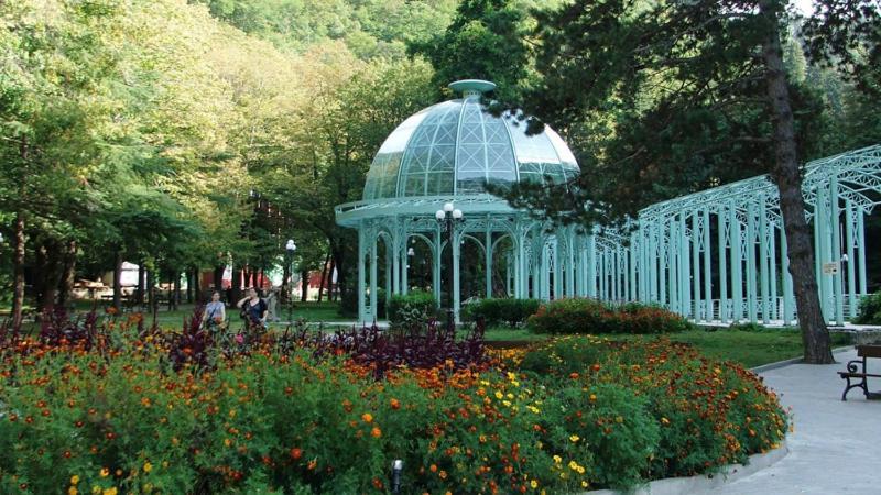 Gamsakhurdia Street Borjomi Exteriör bild